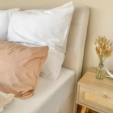 Exklusive 3-zimmer Luxus-maisonette Mit 2 Parkplaetzen L Family Friendly L Netflix L Zentrale Lage L 100qm2 L Naehe Frankfurt Flughafen, Wiesbaden Und Mainz *