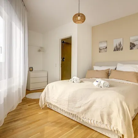 Exklusive 3-zimmer Luxus-maisonette In Hochheim - Naehe Frankfurt Flughafen, Wiesbaden Und Mainz Apartment