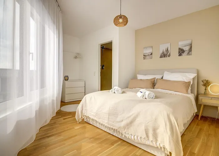 Exklusive 3-zimmer Luxus-maisonette In Hochheim - Naehe Frankfurt Flughafen, Wiesbaden Und Mainz Daire